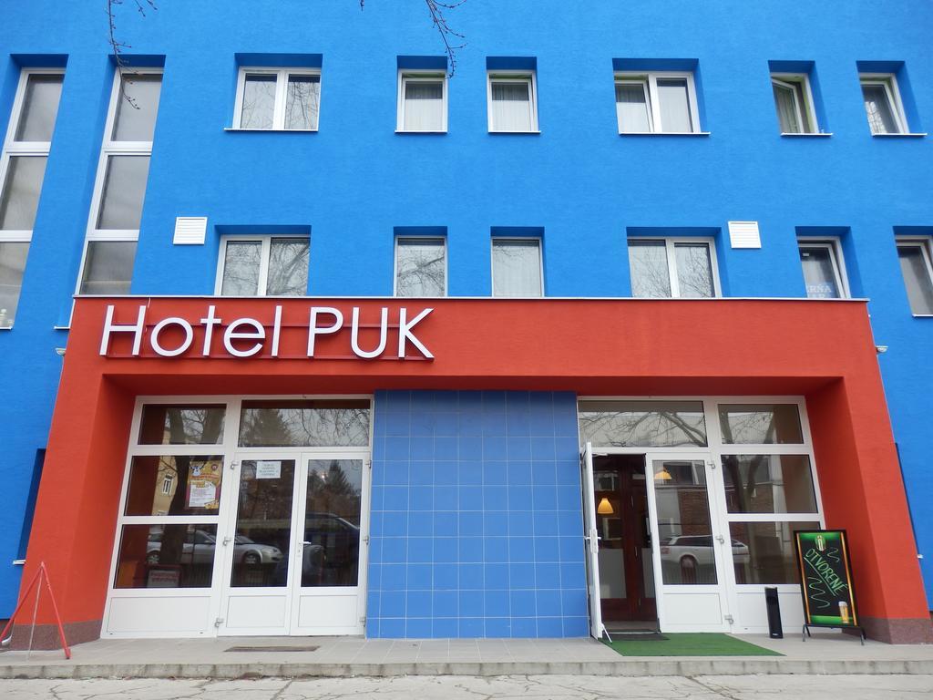 Hotel Puk Topoľčany Dış mekan fotoğraf